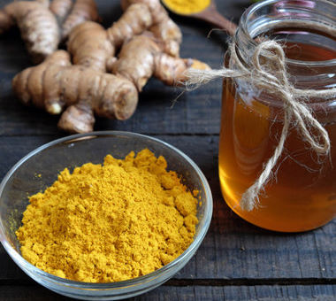 Miel et curcuma